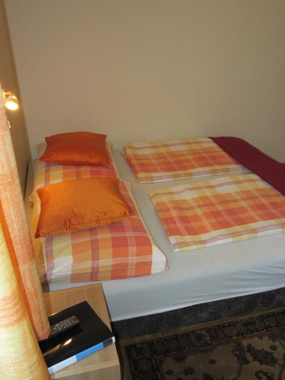 Suele Apartments & Rooms Balatonfured Room photo